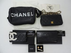 お盆も開店します!大船・鎌倉でシャネルを買取しております大吉大船店です。シャネルのバッグ売ってください。