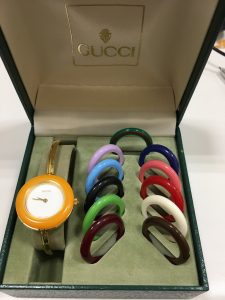 ＧＵＣＣＩ　クオーツ　チェンジベゼル　バングルウォッチ　ベゼル12枚
