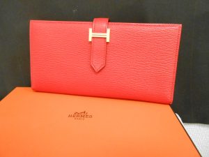 エルメス（ベアン スフレ長財布）をお買取させていただきました。大吉サンシパーク桑名店！