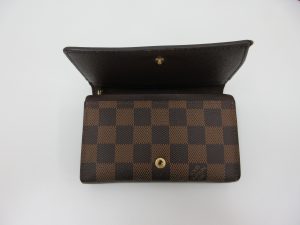 ブランド品の買取は大吉 イオンタウン山梨中央店まで!!