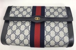 買取専門店大吉MONA新浦安店です!グッチの財布買取ります。