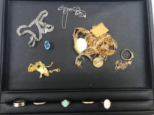 金・プラチナ売るなら松山市の大吉松山久万ノ台店です