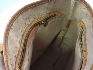 ボロボロのルイヴィトンの買取りは松山市の大吉松山久万ノ台店