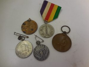 181021勲章とかも大丈夫!? 大吉大橋店です。