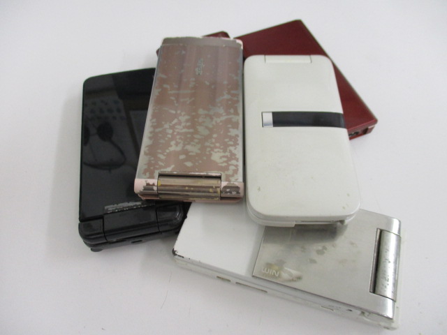 ガラケーもお買取致します。奈良線生駒駅すぐの買取専門店大吉グリーンヒルいこま店です。