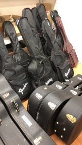 ギターの買取りは松山市の大吉松山久万ノ台店