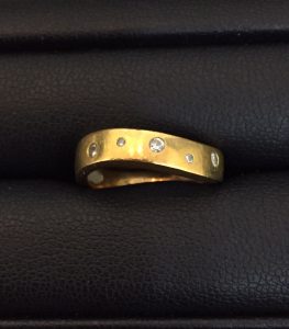 ヴァンドーム青山のアクセサリーも買取しています。三田市の大吉キッピーモール三田店です。