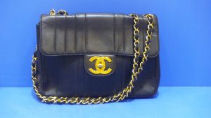 シャネル ラムスキン チェーンショルダー