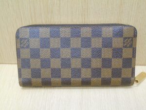 京都、奈良でのLouis Vuittonのジッピーウォレットの高価買取は大吉ガーデンモール木津川店へ