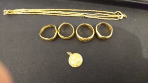 金　貴金属の買取りはイオンモール新小松店