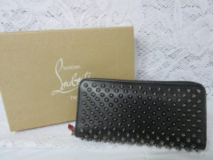 ルブタンお買取り致しました!大吉羽曳野店