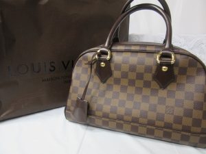 ヴィトンの買取に力を入れている大吉羽曳野店です!