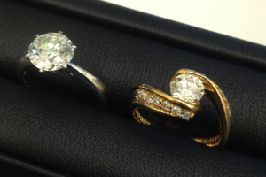 大吉 大阪エコールロゼ店ではダイヤモンドリングも高価買取致します。