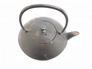 神戸市北区のお客様より鉄瓶を買取いたしました!