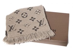 ルイヴィトンのマフラー買取大吉鶴見店