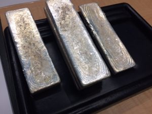銀の延べ棒を買取致しました。買取専門店大吉サンビーチ追浜店です。