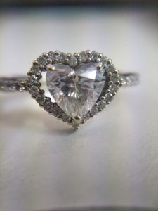 メレダイヤも買取専門店大吉キッピーモール三田店をお持ちくださいませ!