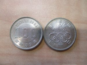 大吉 武蔵小金井店 古銭 100円銀貨の画像です。