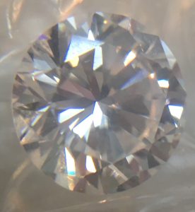 ルースのダイヤ高価買取しています。三田市の大吉キッピーモール三田店。