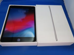 本日はipadをお買取りをさせて頂きました。