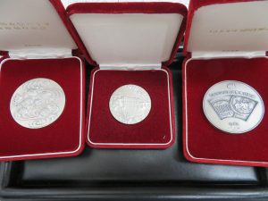 純銀の記念メダルをお買取りさせて頂きました。