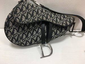 クリスチャン・ディオールのサドルバッグを買取させて頂いた神戸駅近くにある大吉デュオこうべ店です!