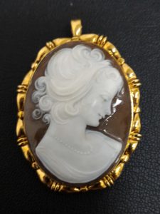 多摩市で貴金属、ジュエリーのお買取りなら買取専門店 大吉 聖蹟桜ヶ丘オーパ店にぜひお任せください!!