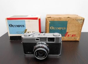 フィルムカメラの買取なら、大吉久米川店へ