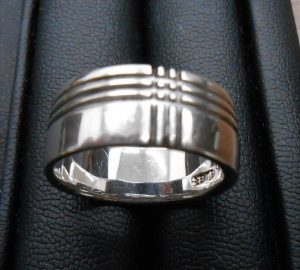 BURBERRYの買取なら、大吉久米川店へ