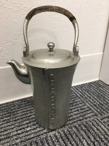 酒器のチロリも買取している神戸市西区の大吉イズミヤ西神戸店です！