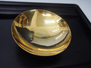 純金製の金杯をお買取り致しました大吉鶴見店です。