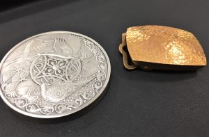 貴金属?メッキ商品か査定します