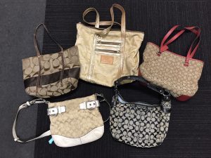 コーチの商品ありませんか！？買取専門店大吉アピタ富士吉原店です！