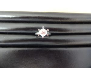 ダイヤモンドを買取専門店 大吉 JR八尾店でお買取しました。JR八尾駅徒歩約1分。久宝寺、柏原、平野、志紀、山本、青山、恩智