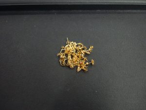 金のピアスをお買取り致しました大吉大船店です。