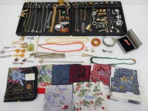 アクセサリーのお買取りもしております。大吉松山銀天街店です