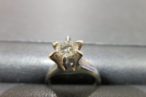 兵庫のお客様よりダイヤモンドのお買取です。