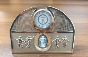 大吉 大阪エコールロゼ店では、置時計も買取りました。