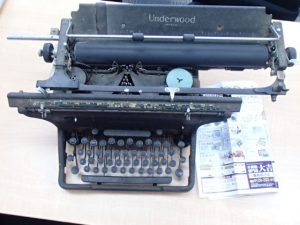 レトロなタイプライターのお買取は霧島市の大吉霧島国分店です。