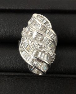 多摩市でダイヤモンド、ジュエリー、貴金属のお買取りは買取専門店 大吉 聖蹟桜ヶ丘オーパ店にぜひお任せください！！