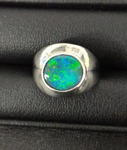 多摩市でジュエリー、貴金属のお買取りは買取専門店 大吉 聖蹟桜ヶ丘オーパ店にぜひお任せください!!