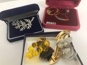 これって引き取ってもらえるの?どうなんだろう?と思ったら、大吉 イオン岩見沢店に相談ください。