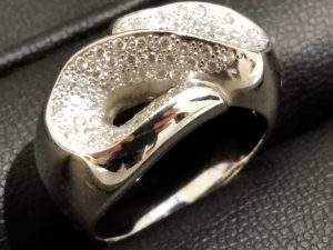 大吉イオンモール新小松店は無料査定で貴金属をお買取りいたします!