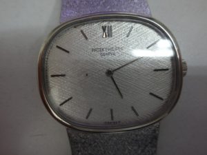 大吉調布店で買取したパテックフィリップの時計
