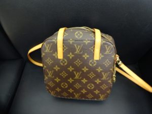 買取専門店 大吉 JR八尾店でヴィトンをお買取。志紀、柏原、加美、平野、高安、青山、山本、恩智(JR八尾駅約1分)