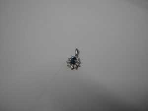 アレキサンドライトのペンダントをお買取り致しました大吉大船店です。