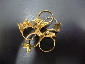 買取専門店大吉 桶川マイン 店 石が取れたリング お買取りしました。