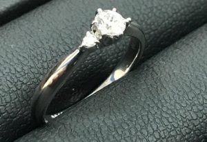 ダイヤモンド 買取 春日市 ザ・モール春日