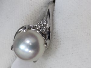 プラチナリングの買取ならえるむプラザ三田店