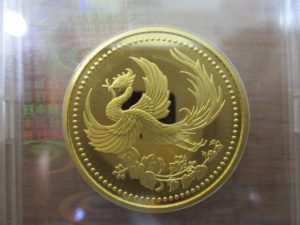 大吉 武蔵小金井店 御在位1万円金貨の画像です。